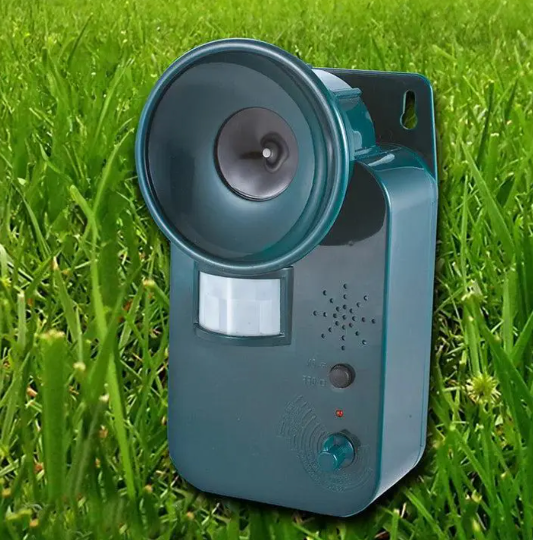 Repelente de Animales a Batería de 9V y Ultrasonido Sin Cable para Exteriores de 5000 pies cuadrados, Repelente Seguro para Diversos Animales