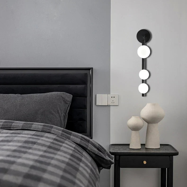 Sona | Lámpara de pared LED moderna en forma de esfera de vidrio