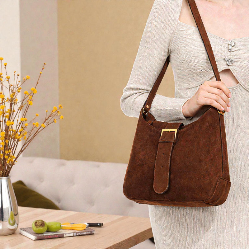 Brianna – Bolso de Hombro con Correa Ajustable y Cierre de Cremallera