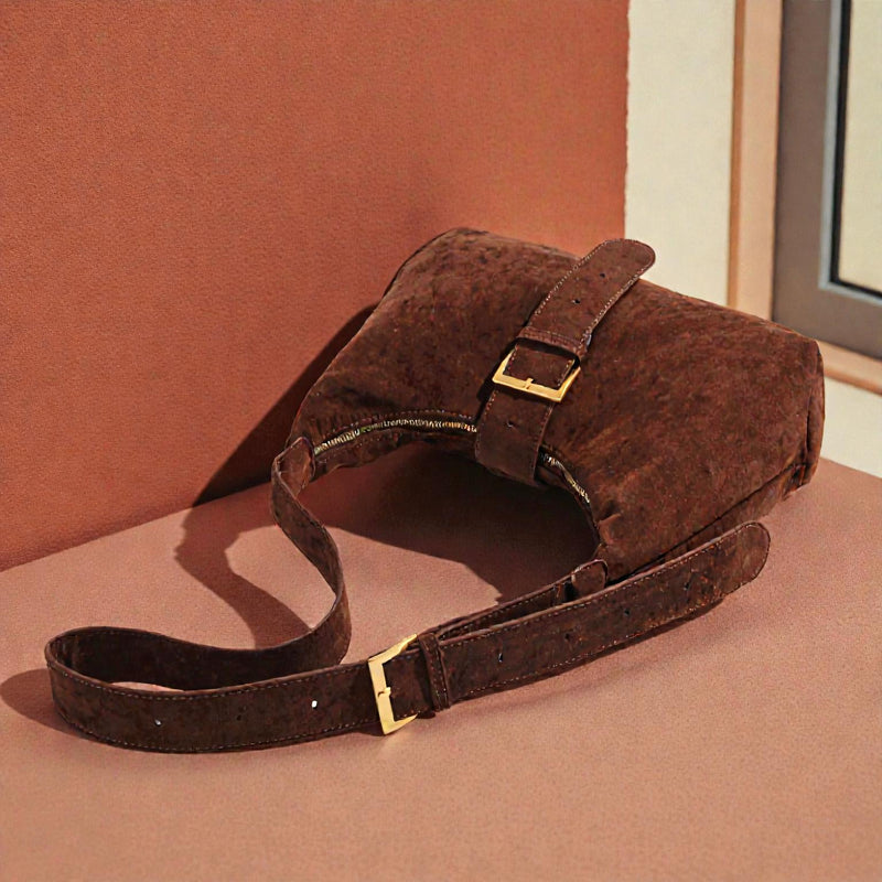 Brianna – Bolso de Hombro con Correa Ajustable y Cierre de Cremallera