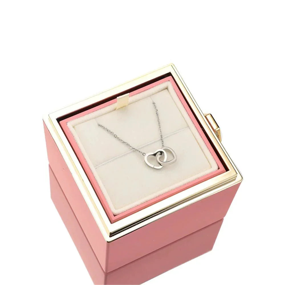 Caja de Rosa Eterna con Collar Personalizado para Damas