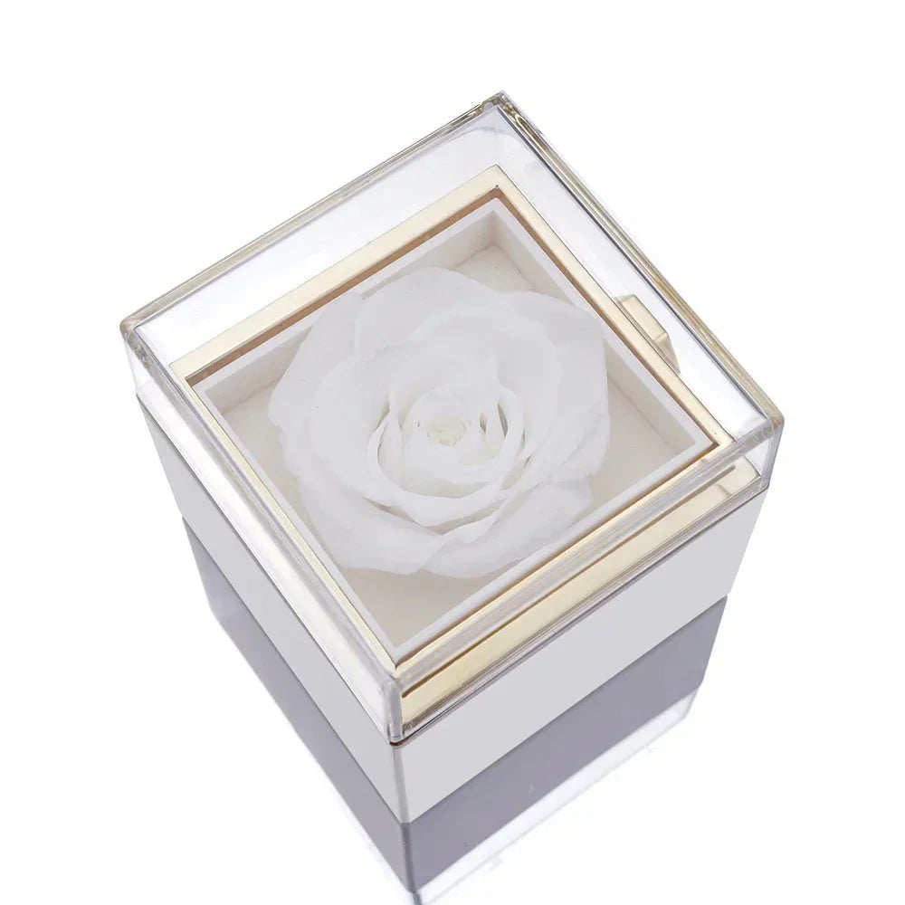 Caja de Rosa Eterna con Collar Personalizado para Damas