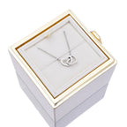 Caja de Rosa Eterna con Collar Personalizado para Damas