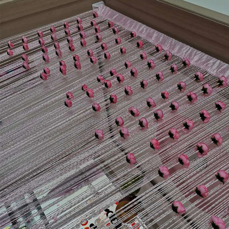 Cortina Elegante para Puerta con Hilo de Rosa - Decoración de Poliéster