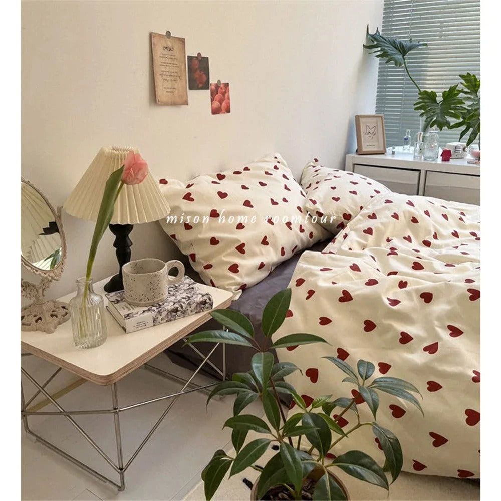 Corazón de Terciopelo – Funda nórdica suave y transpirable con un discreto estampado de corazones para acogedoras habitaciones