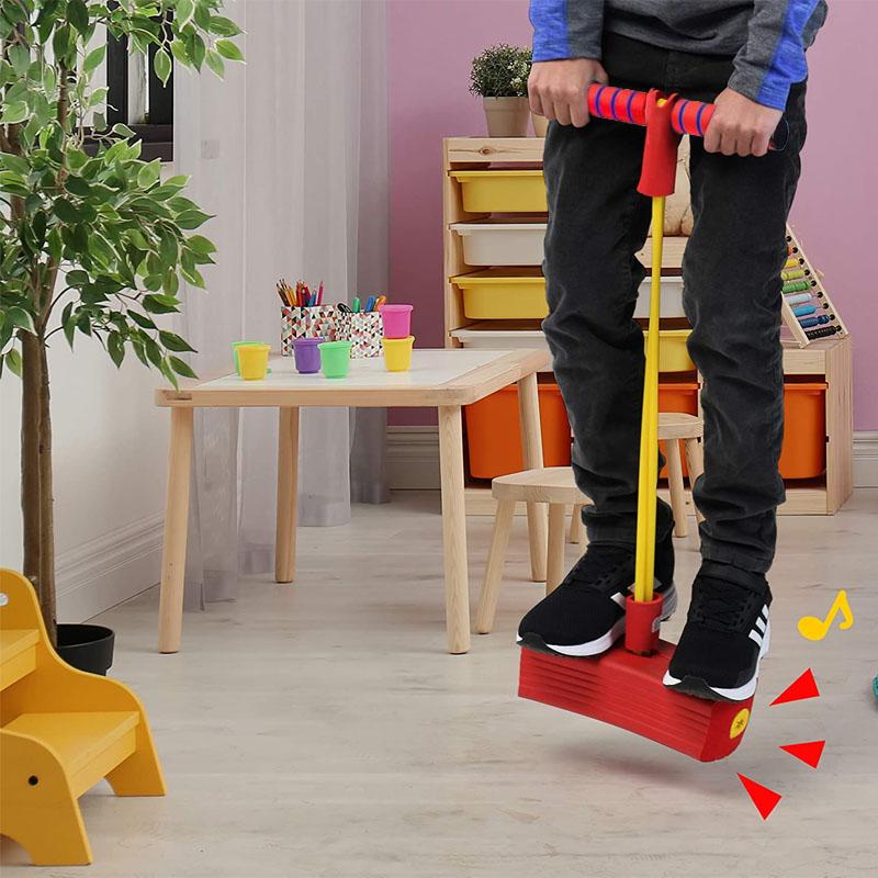 Skum Pogo Hopper para Niños con Sonido y Luz