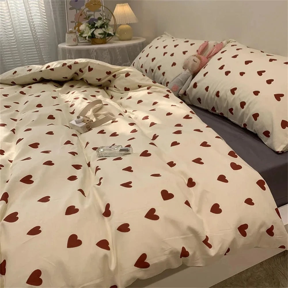 Corazón de Terciopelo – Funda nórdica suave y transpirable con un discreto estampado de corazones para acogedoras habitaciones