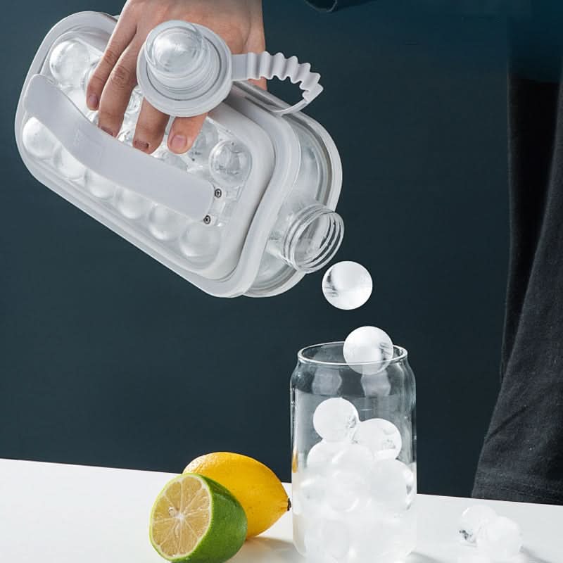 Botella 2 en 1 con molde de cubos de hielo integrado