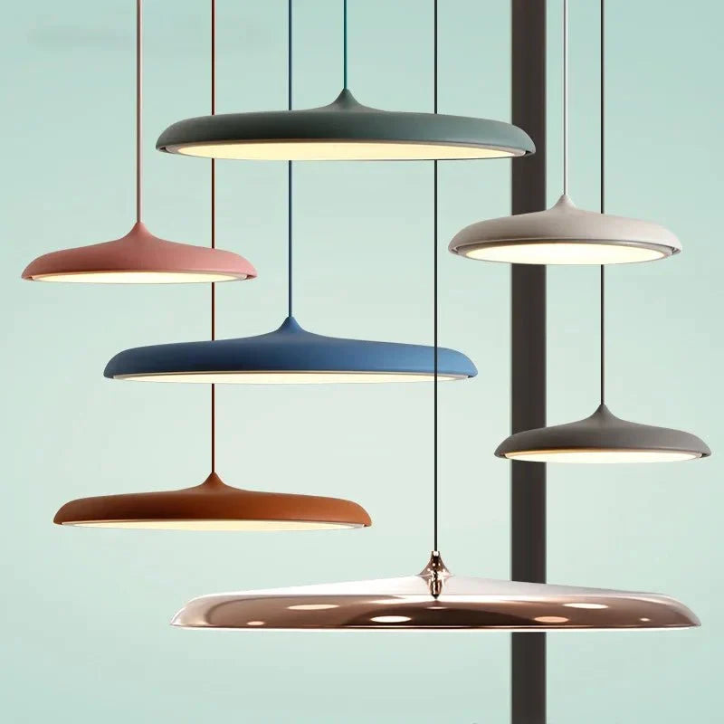 Moderna lámpara colgante LED estilo UFO – regulable y decorativa