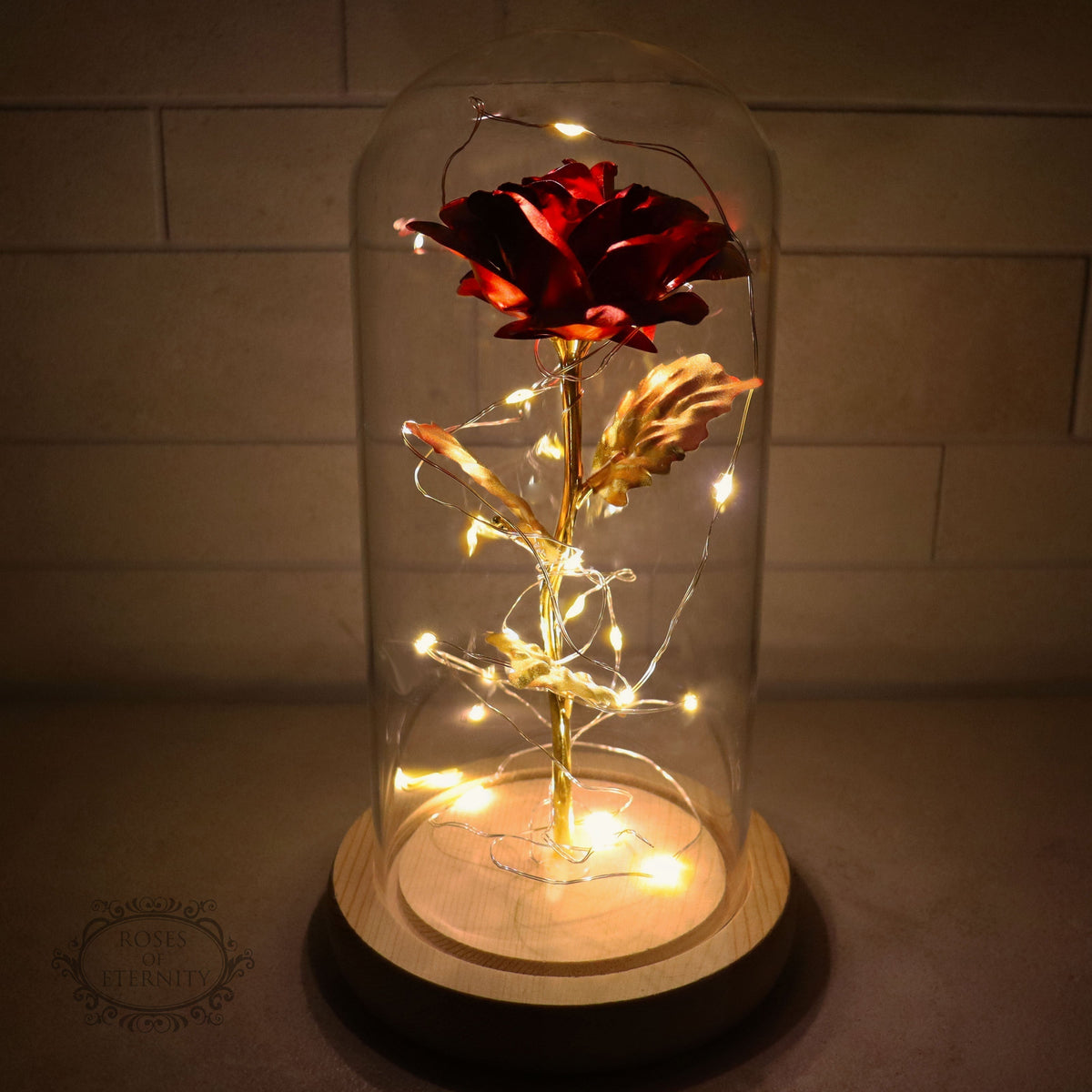 Rosa Eterna | Rosa Dorada en Campana de Vidrio con Iluminación LED