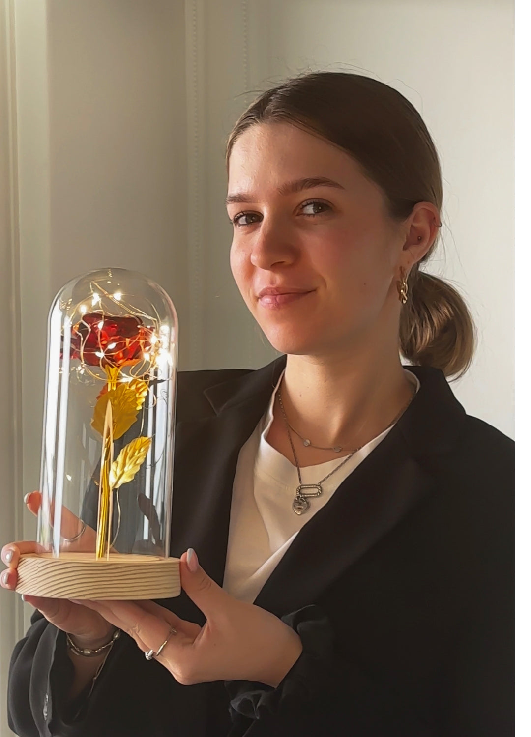 Rosa Eterna | Rosa Dorada en Campana de Vidrio con Iluminación LED