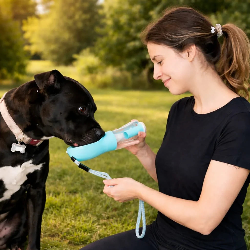 Botella 3-en-1 Portátil para Animales