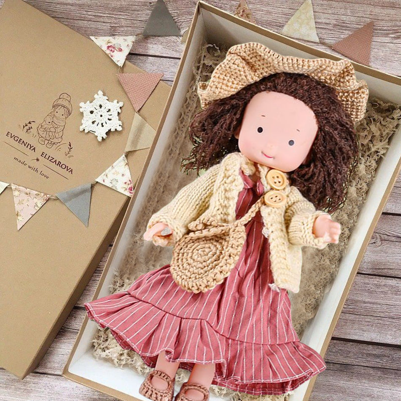 Muñeca Waldorf hecha a mano - Algodón Orgánico | Diseño de Lunares