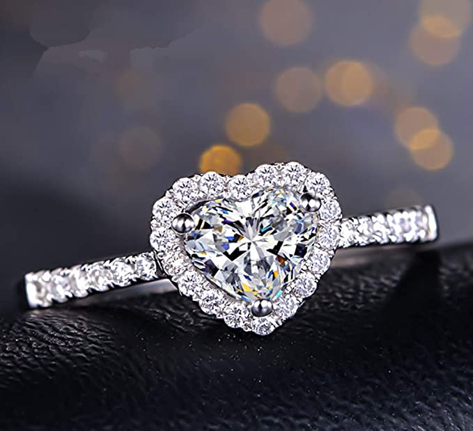 Anillo de Zirconia Cúbica en Forma de Corazón