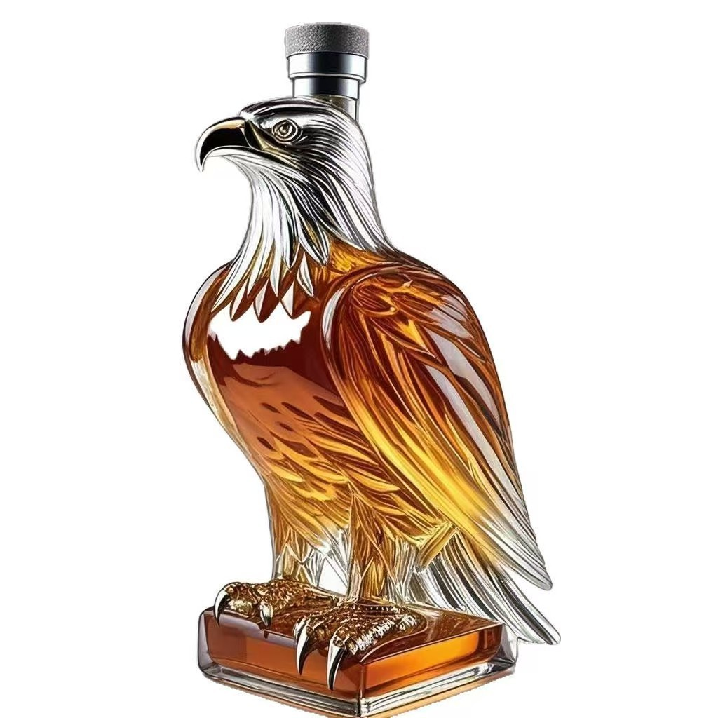 Whisky Karaf en Forma de Águila – Elegante y Exclusiva Pieza de Exhibición