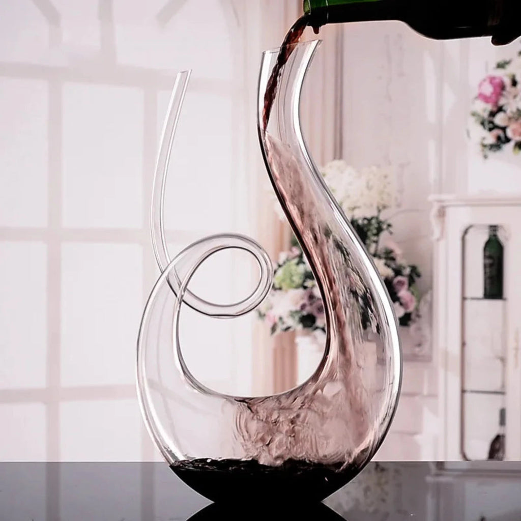 VinoCraft – Elegante decantador de vino con forma refinada para mejorar el aroma y facilitar el servicio