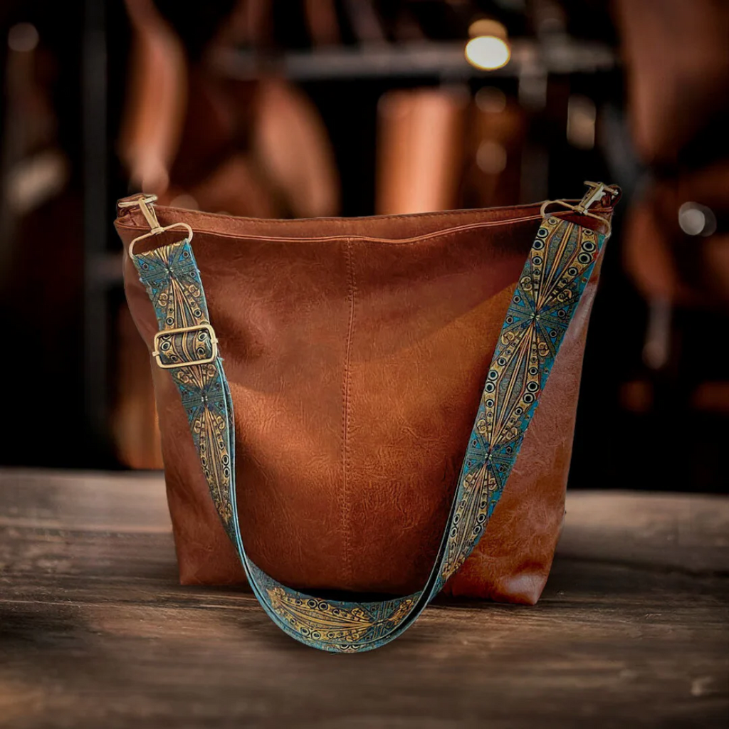 Bolso de cuero elegante y práctico