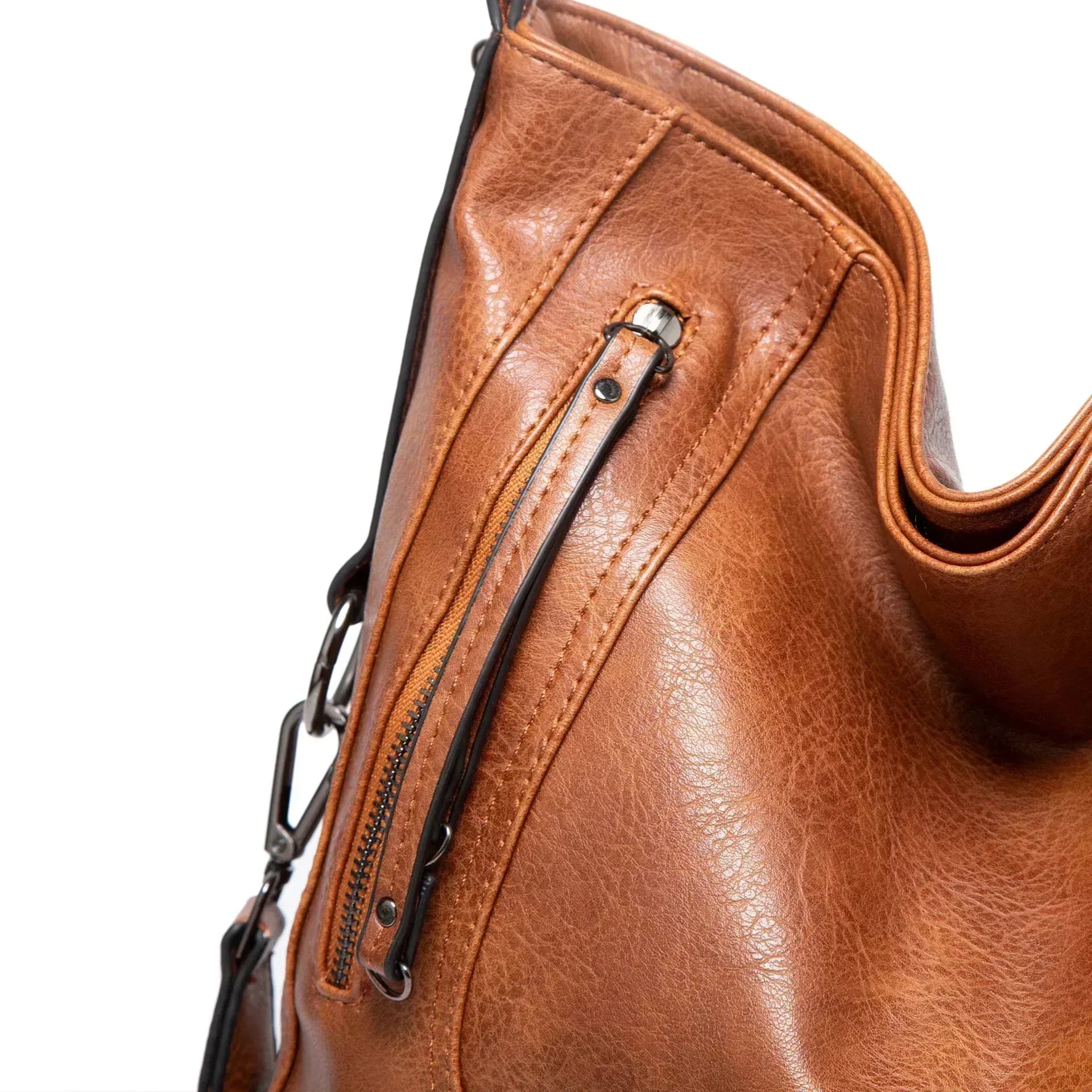Bolso de cuero elegante y práctico