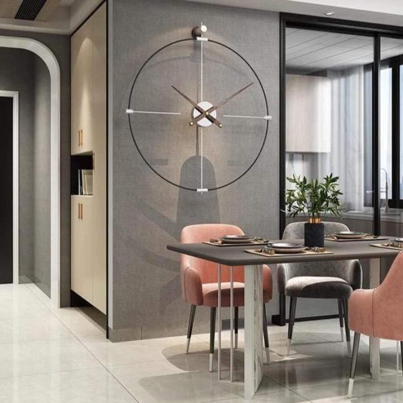 Reloj de pared minimalista de metal – Diseño abierto con manecillas de bronce