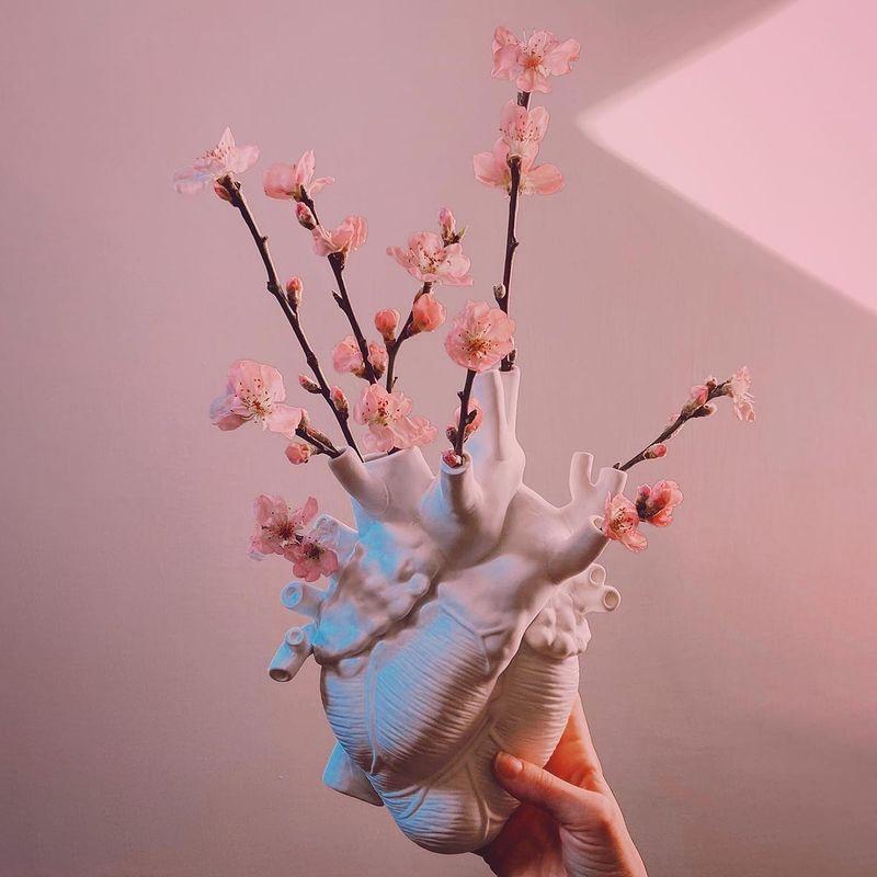 Jarrón en Forma de Corazón Creativo – Artístico y Elegante para Cualquier Interior