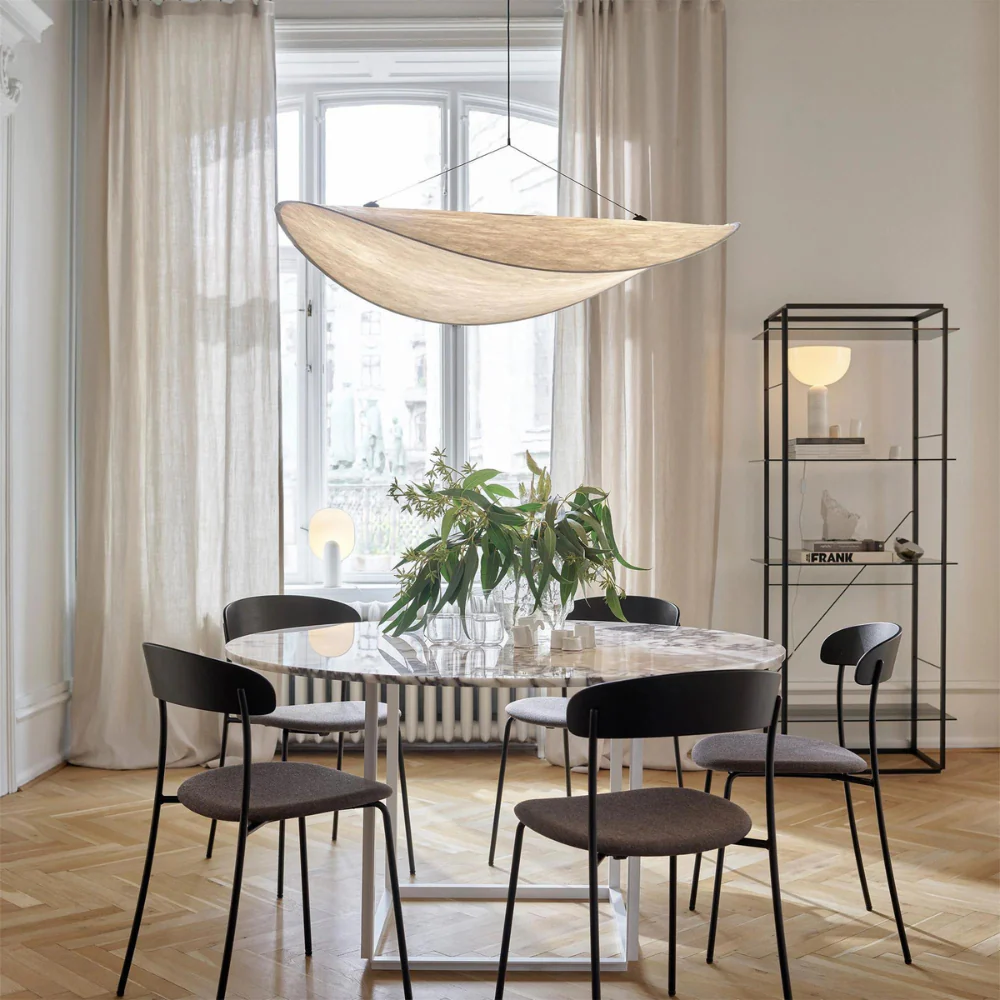 Chandelier Hecho a Mano de Seda Japonesa con Diseño Elegante