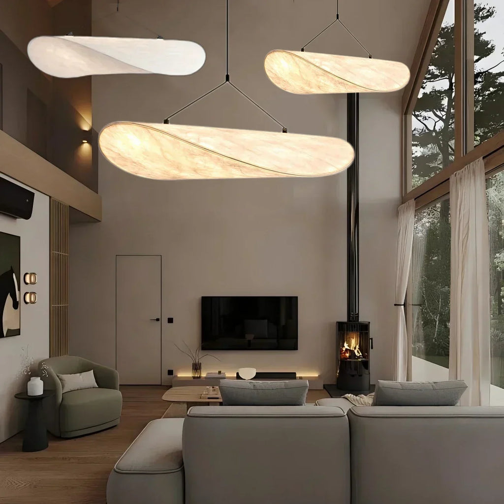 Chandelier Hecho a Mano de Seda Japonesa con Diseño Elegante