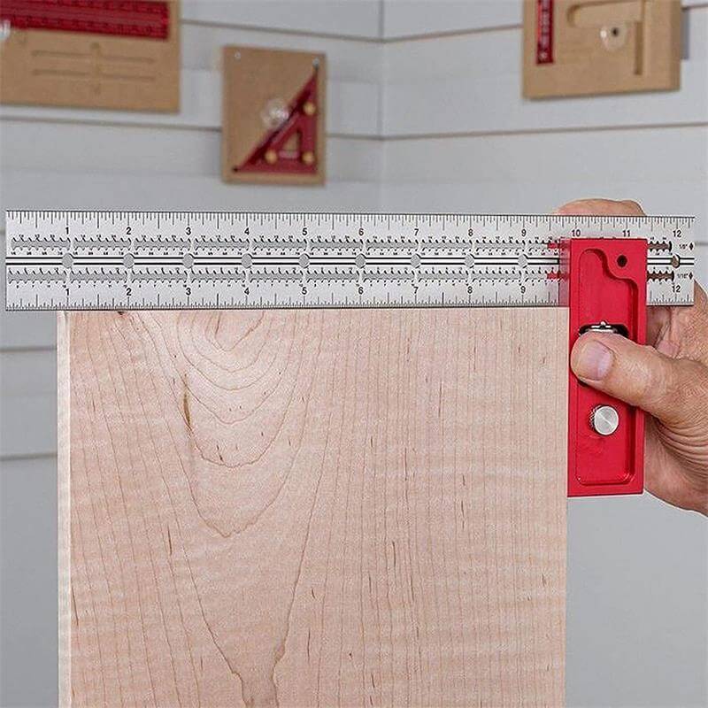 Regla Ajustable para Trabajos en Madera con Marcado de Precisión