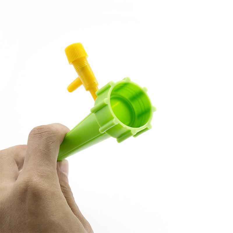 Sistema de Autorriego para Botellas de PET, Ajustable