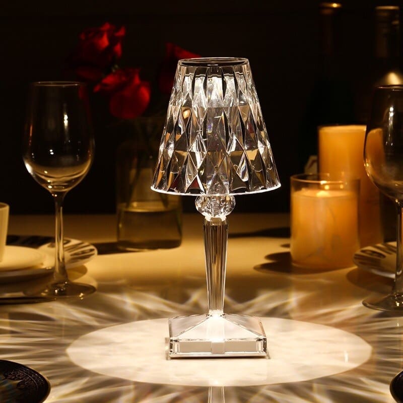 GlowGleam - Lámpara de mesa de cristal con regulador táctil de 3 niveles y pantalla facetada para una suave iluminación inalámbrica