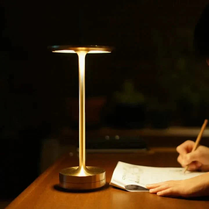 Lámpara LED inalámbrica con un diseño elegante y sensible al tacto