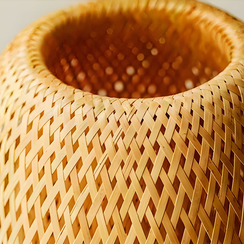 RattanCraft - Lámpara de noche hecha a mano en ratán y madera para una elegancia natural