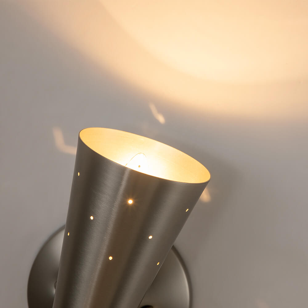 Brassica | Aplique de pared en forma de cono doble