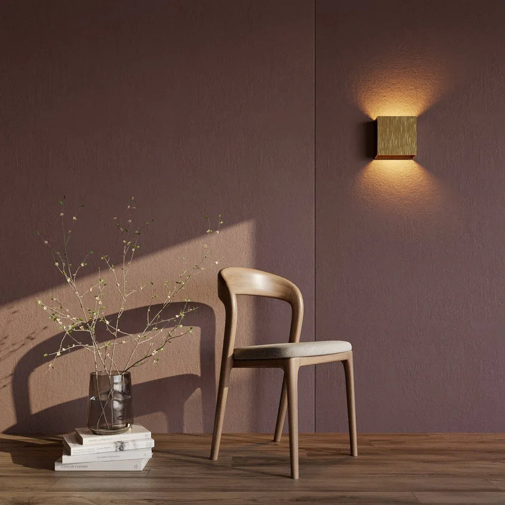 BowLift | ElegantBeam – Lámpara de pared minimalista para una iluminación sofisticada
