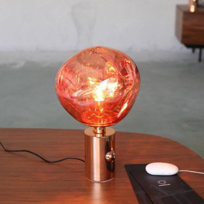 Alviana | Lámpara de mesa Kula con acabado brillante