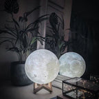 Lámpara Mágica de Luna - Control Táctil Inalámbrico | Base de Madera