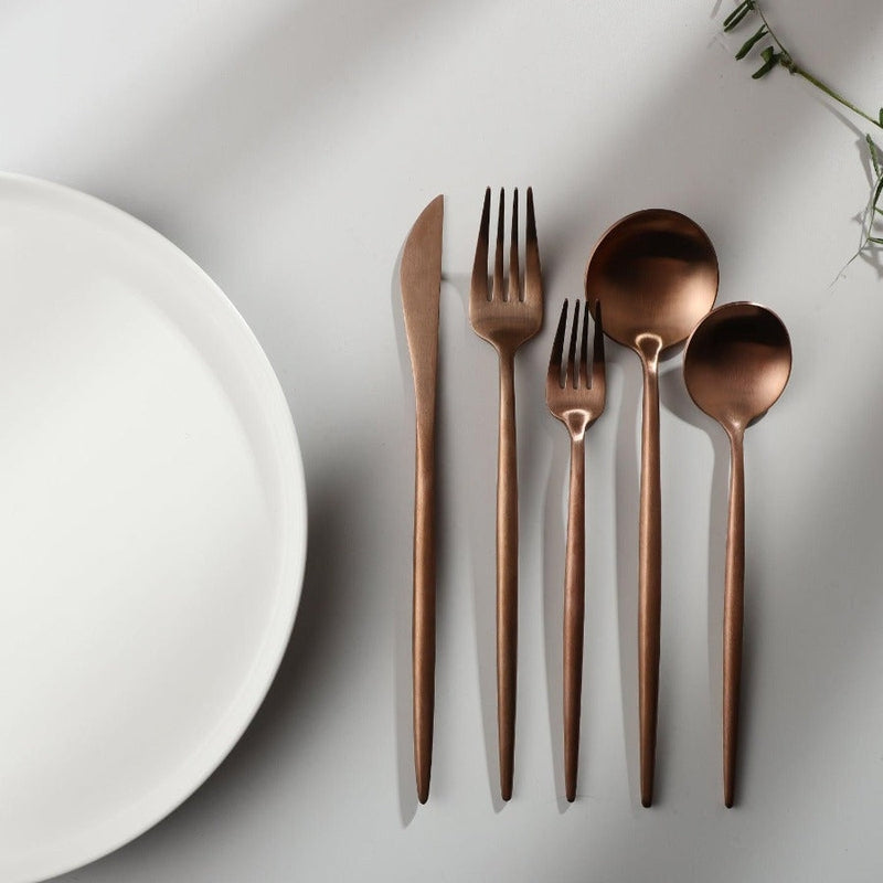 Set de Cubiertos Minimalista - PureSet | Diseño Luxe y Atemporal