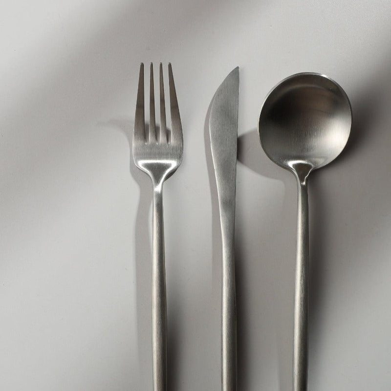 Set de Cubiertos Minimalista - PureSet | Diseño Luxe y Atemporal