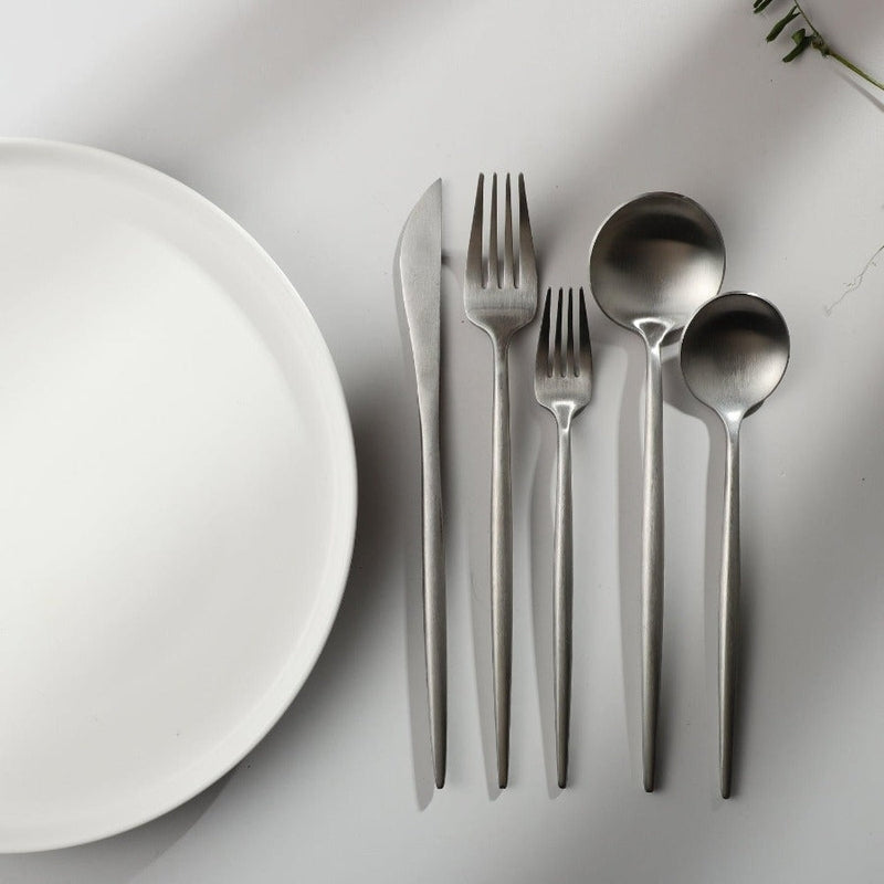 Set de Cubiertos Minimalista - PureSet | Diseño Luxe y Atemporal