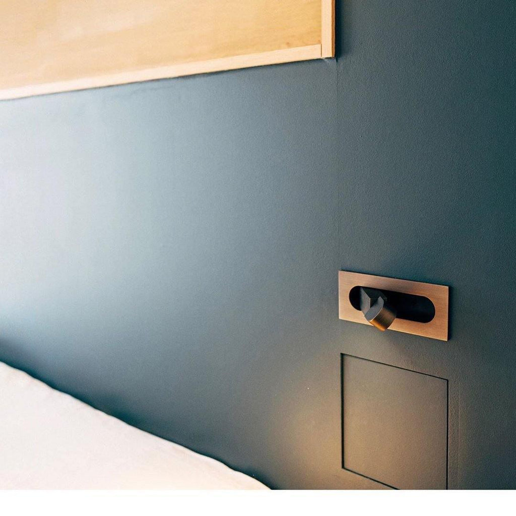Lámpara de Lectura LED Moderna Ajustable de Noche - Acabados Variados