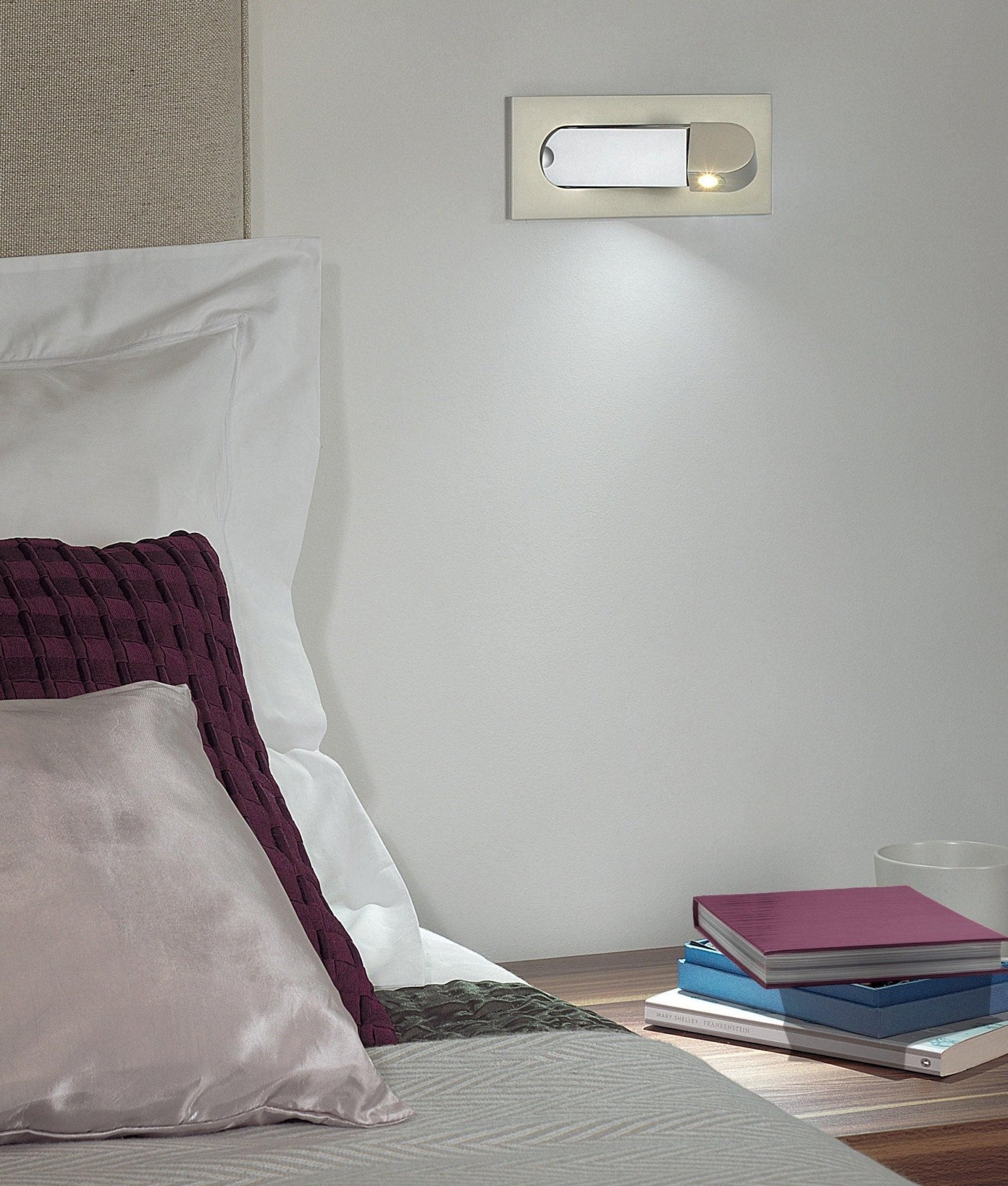 Lámpara de Lectura LED Moderna Ajustable de Noche - Acabados Variados
