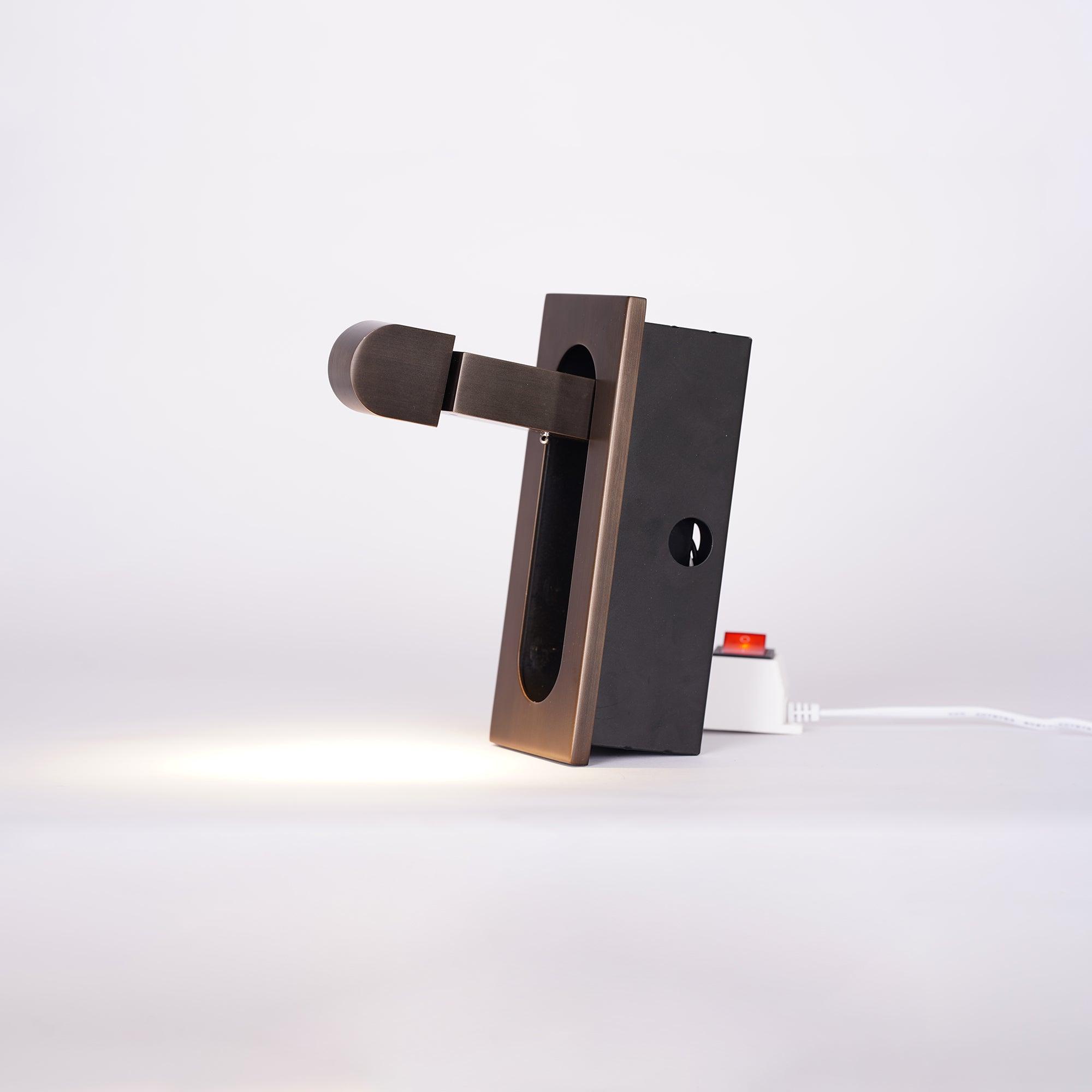 Lámpara de Lectura LED Moderna Ajustable de Noche - Acabados Variados