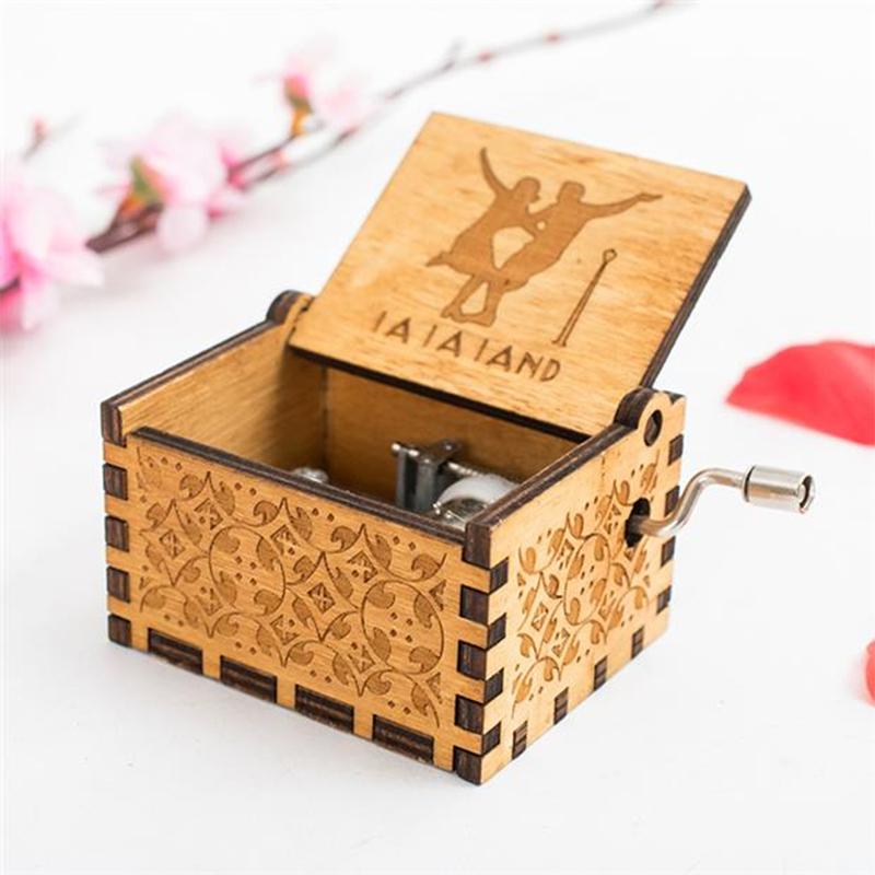 Caja de Música de Madera con Manivela – Melodías Clásicas