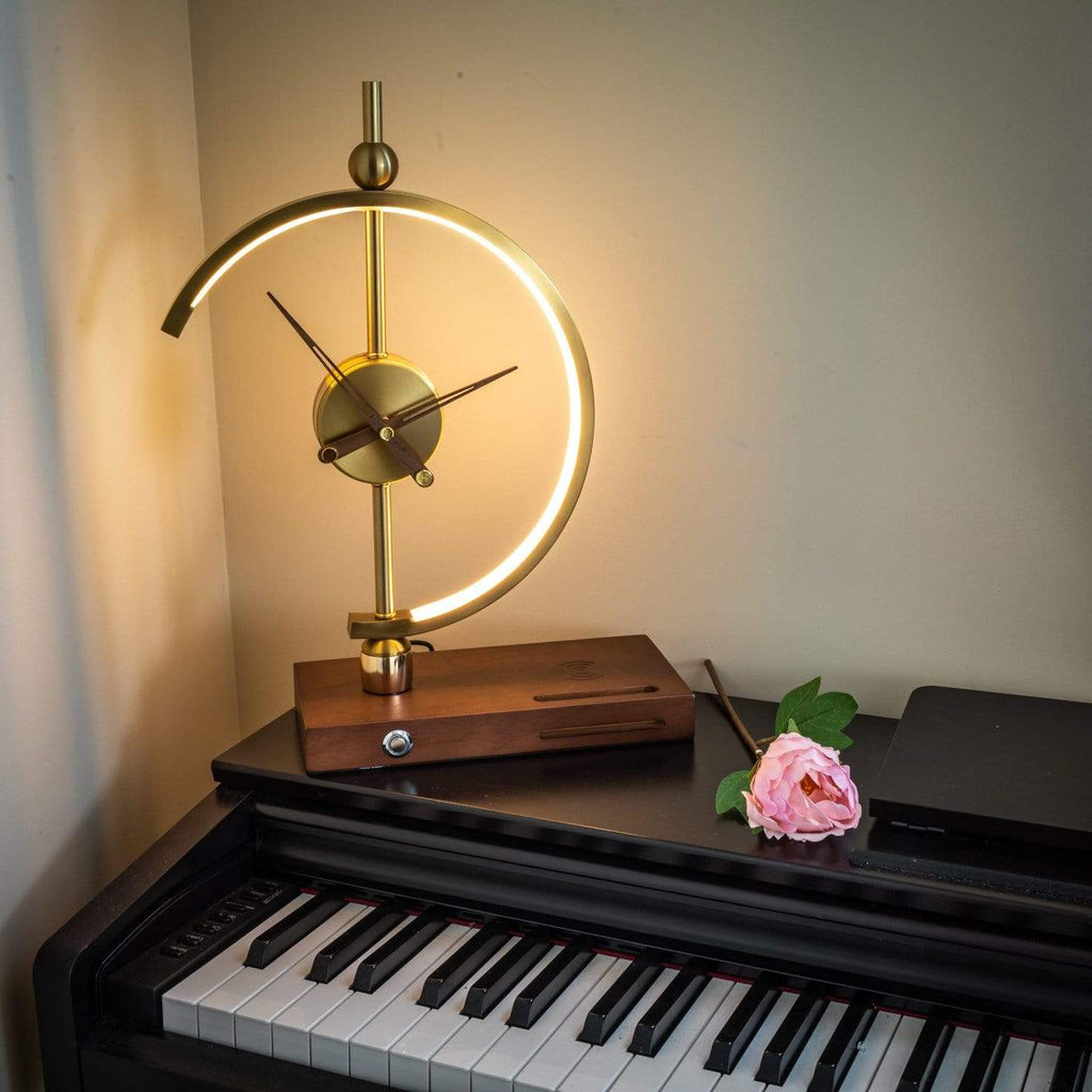 Aurelia – Reloj de mesa LED con función de carga Qi