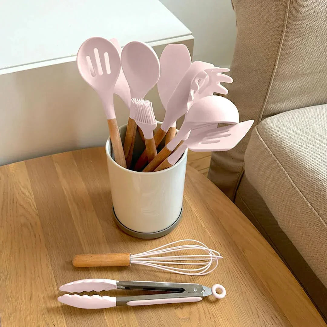 Juego de Utensilios de Cocina de Silicona No Tóxica y Libre de BPA con Mangos de Madera Lattea