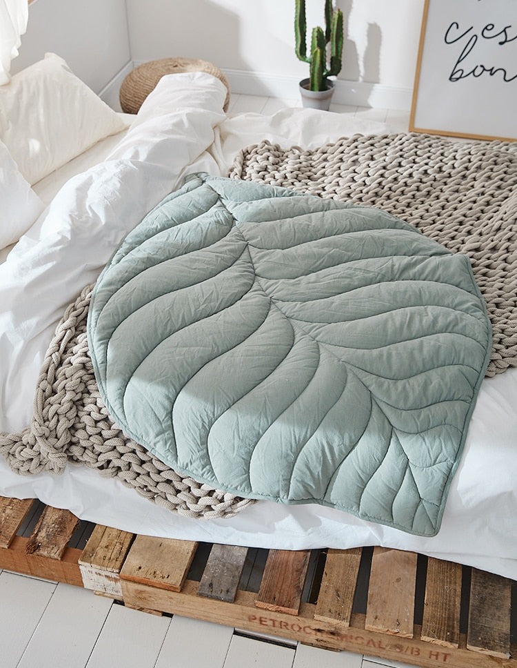 Nordisk Alfombra en Forma de Hoja para el Hogar – Suave y Decorativa