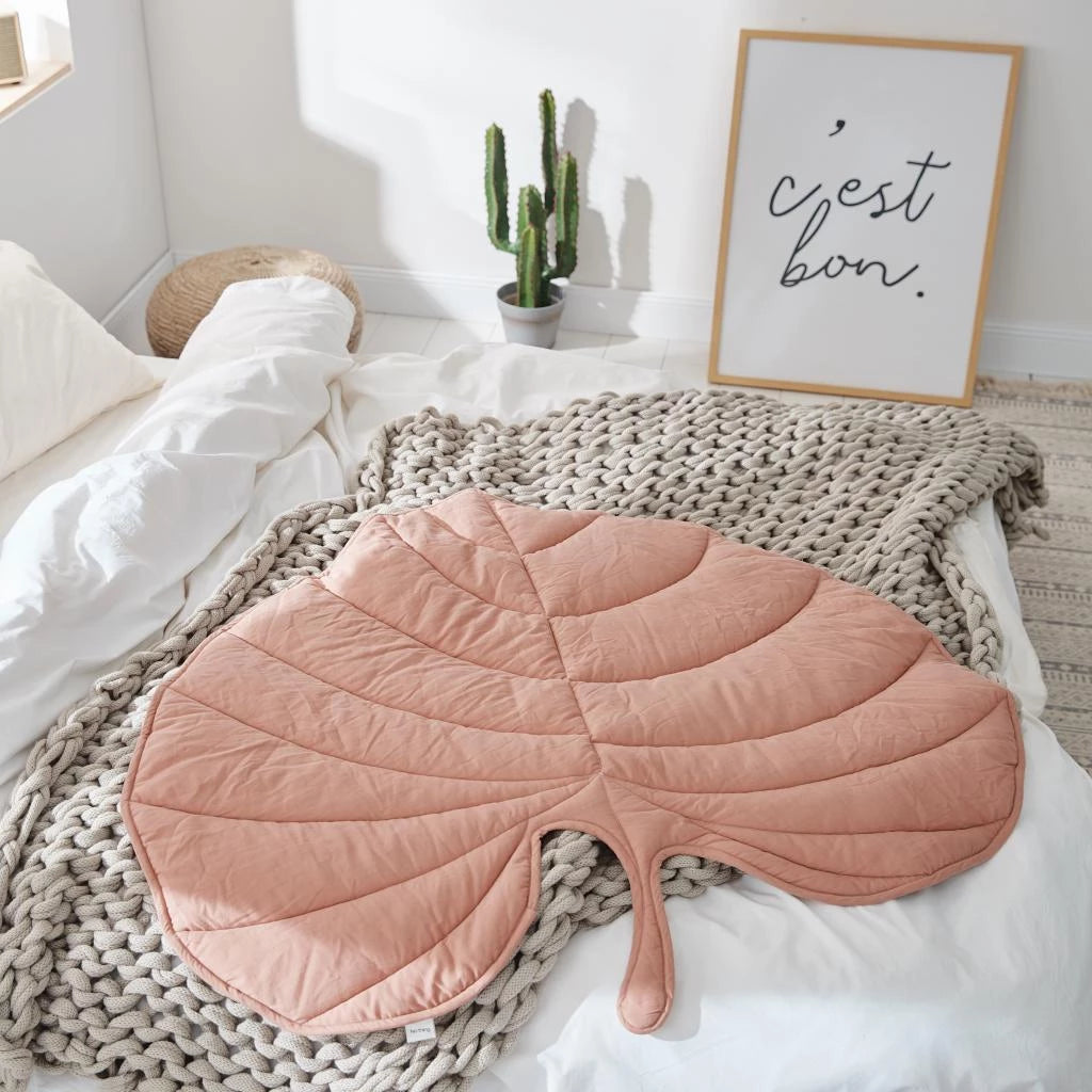 Nordisk Alfombra en Forma de Hoja para el Hogar – Suave y Decorativa