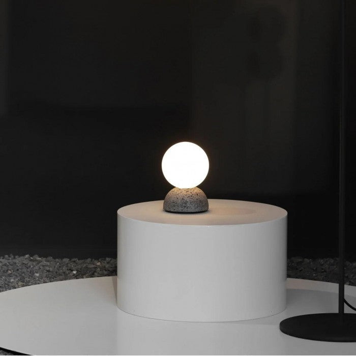Oriva | lámpara colgante minimalista en forma de esfera