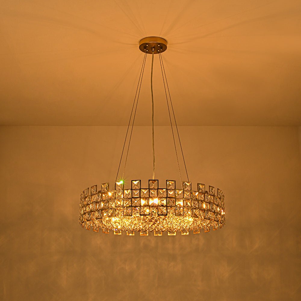 Lujoso candelabro redondo de tambor con 8 luces y diseño hueco de cristales facetados