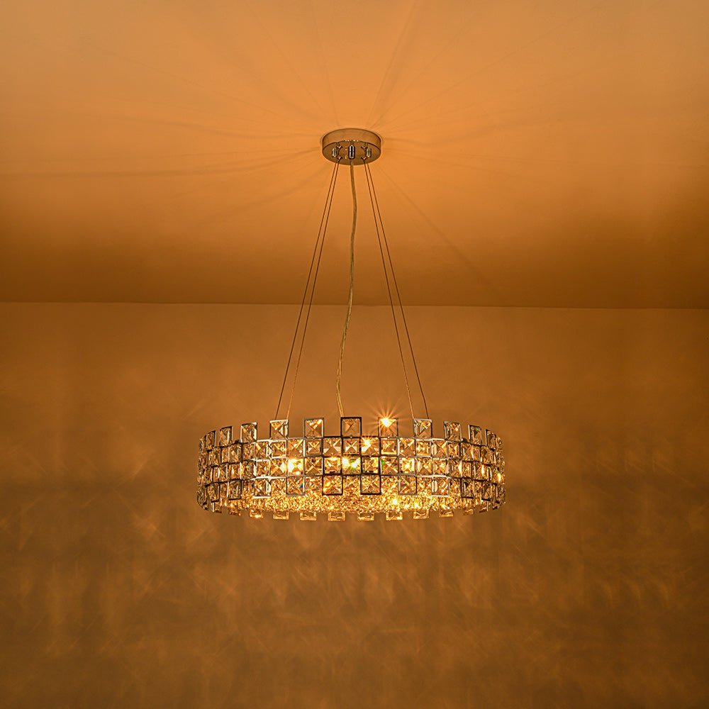 Lujoso candelabro redondo de tambor con 8 luces y diseño hueco de cristales facetados