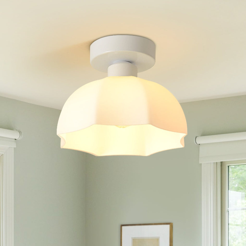 Luz de Techo de Pantalla de Cúpula Blanca con Diseño Escallopado y 1 Luz Minimalista Moderna